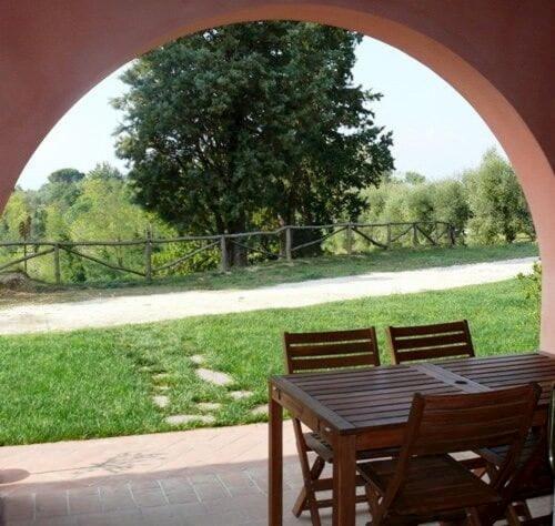 Agriturismo Podere La Casa Palaia Exterior foto